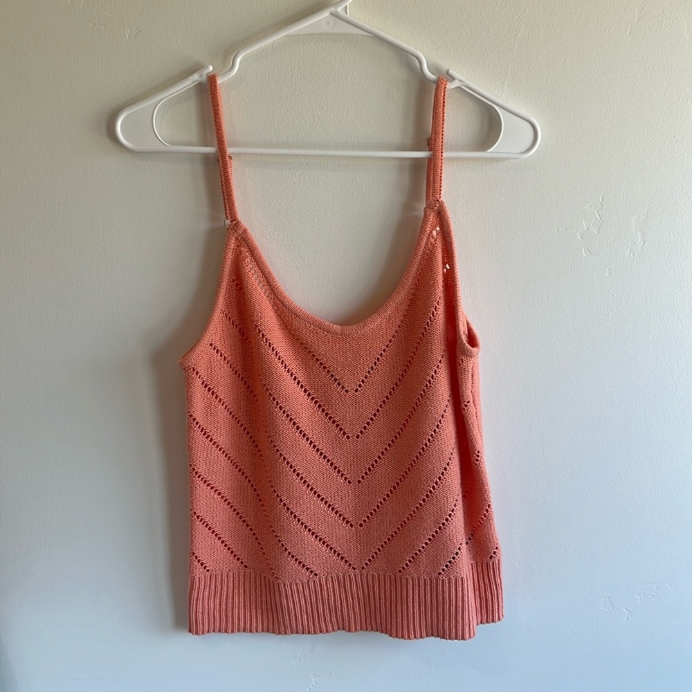 Cropped Pink Knotted Tank